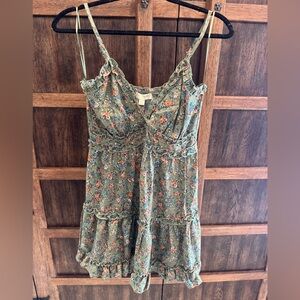 Floral Ruffle Cami Top in Sage Green